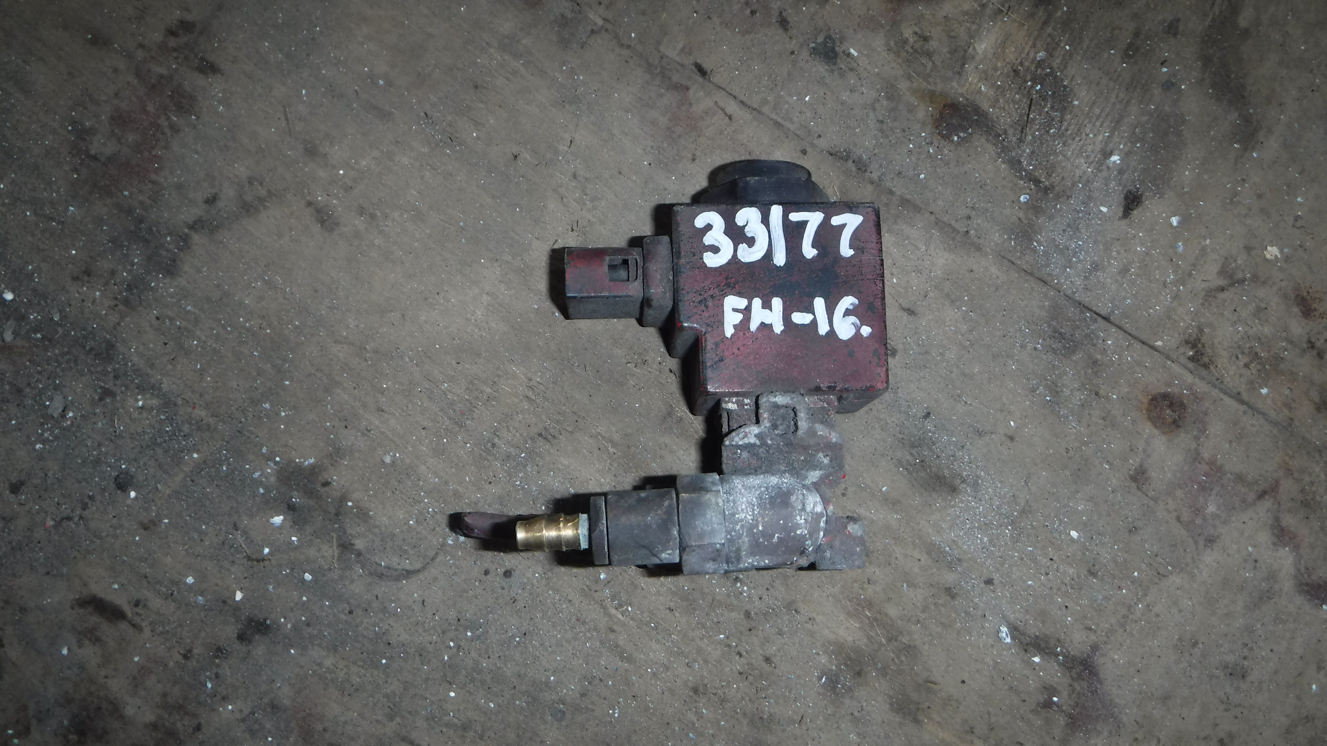 Клапан электромагнитный Volvo F16 8158342 9041005 TD162